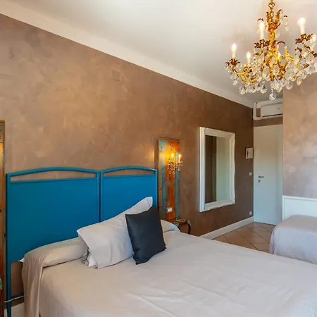 Otel Maximilian Bardolino